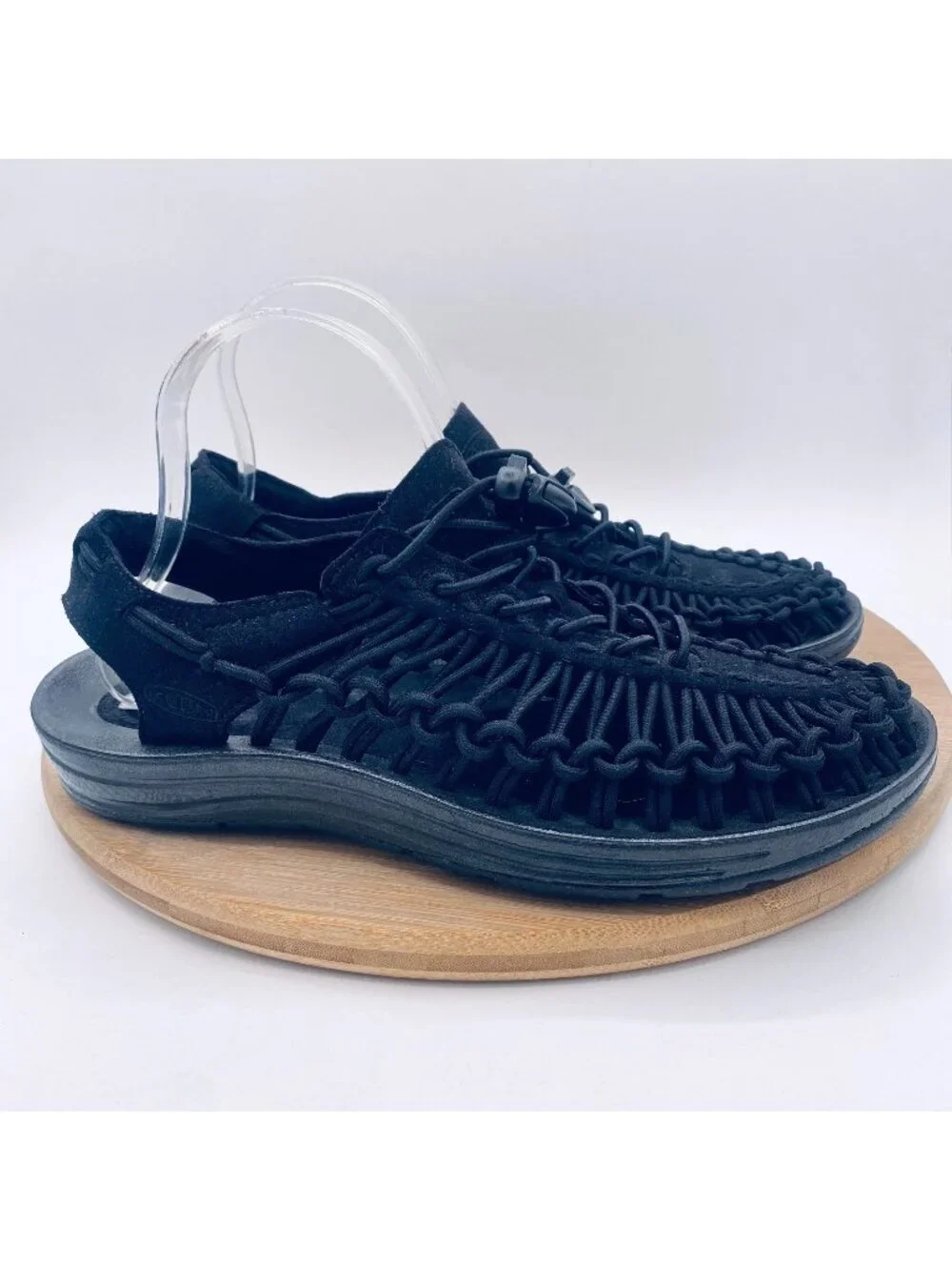 Keen Unseek Sandals Mens 7.5 Black Leather Slingback Waterproof Fisherman